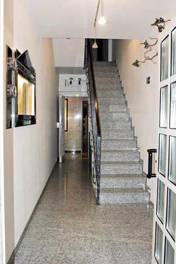 Hotel Moji Koeln Sieversstrasse Ngoại thất bức ảnh