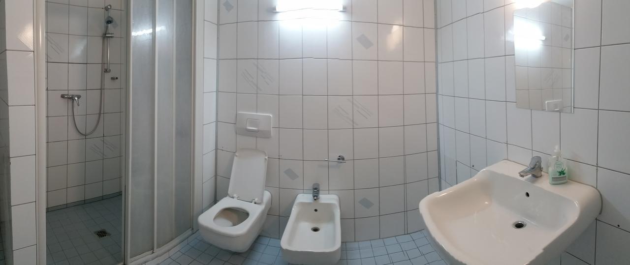Hotel Moji Koeln Sieversstrasse Ngoại thất bức ảnh